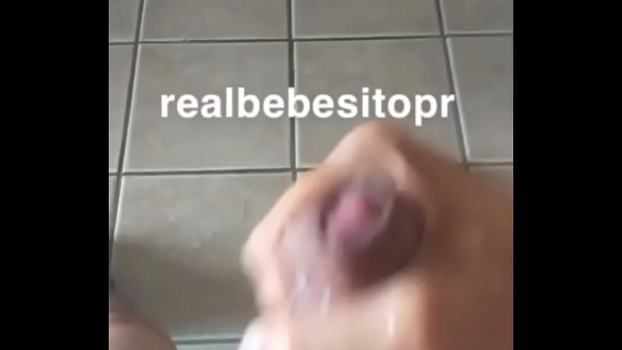 dando leche joven rico flaquito