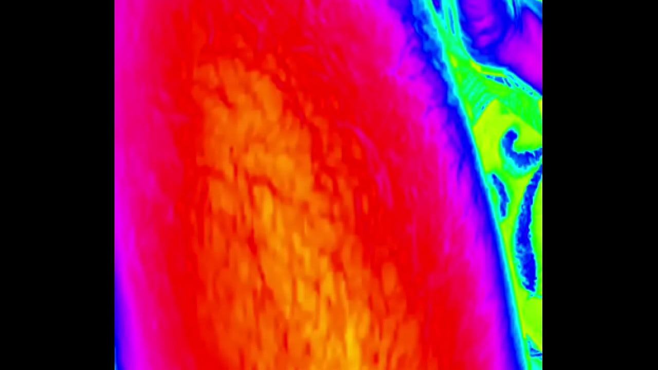 Sacando semen con la boca