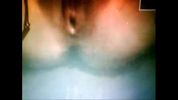 colombiana mojandose 2