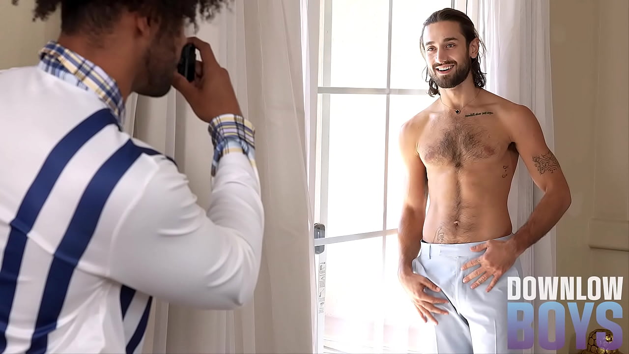 Noah Asli & Tony Genius Barebacking Hard After Photo Shoot