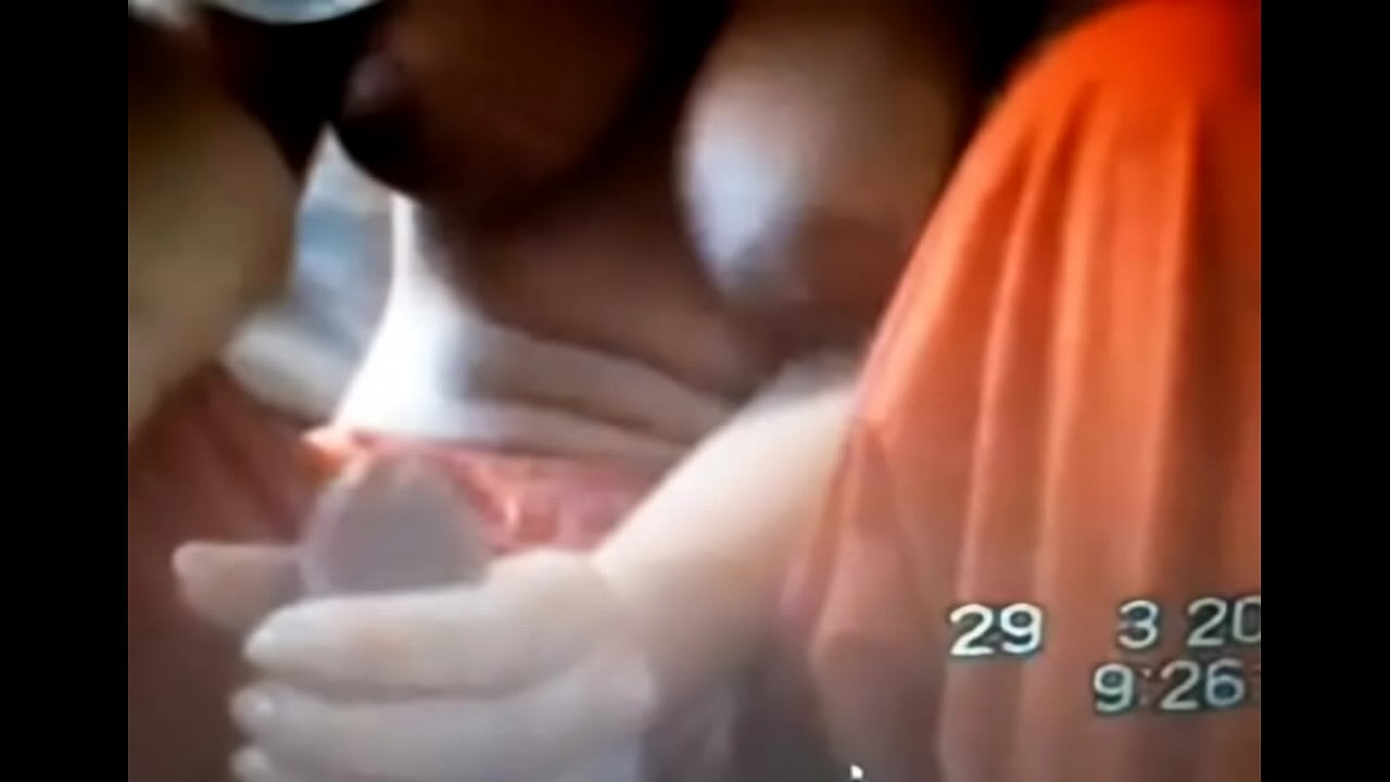 Putain je me fai branler par et le pire c'est que sa me plait. D.D