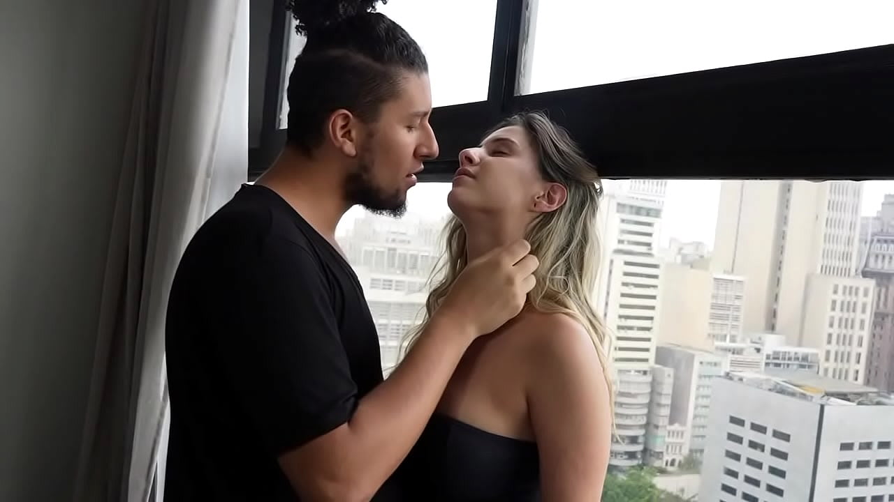 Neighbor&rsquo;s Squirting Orgasm &ndash; Hand Action & Massive Release