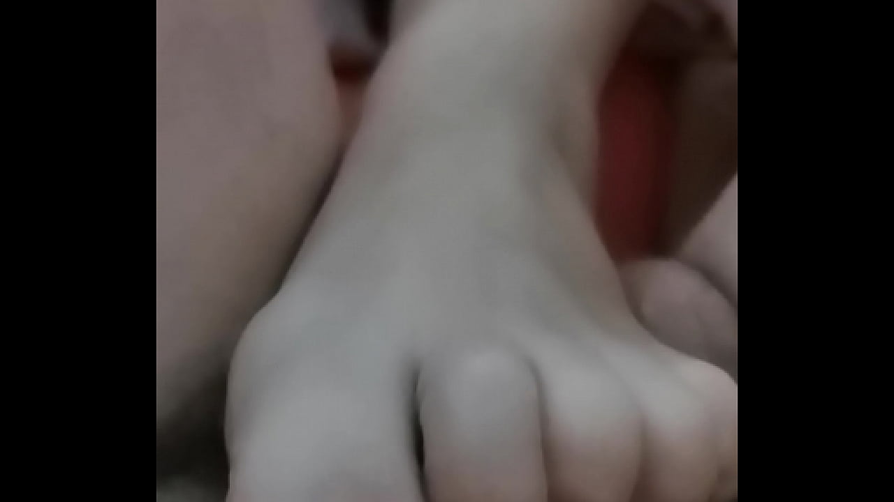 Footjob, milf, heppy end, nice feet