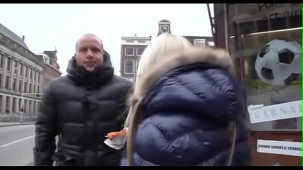 Dude gets his dong sucked