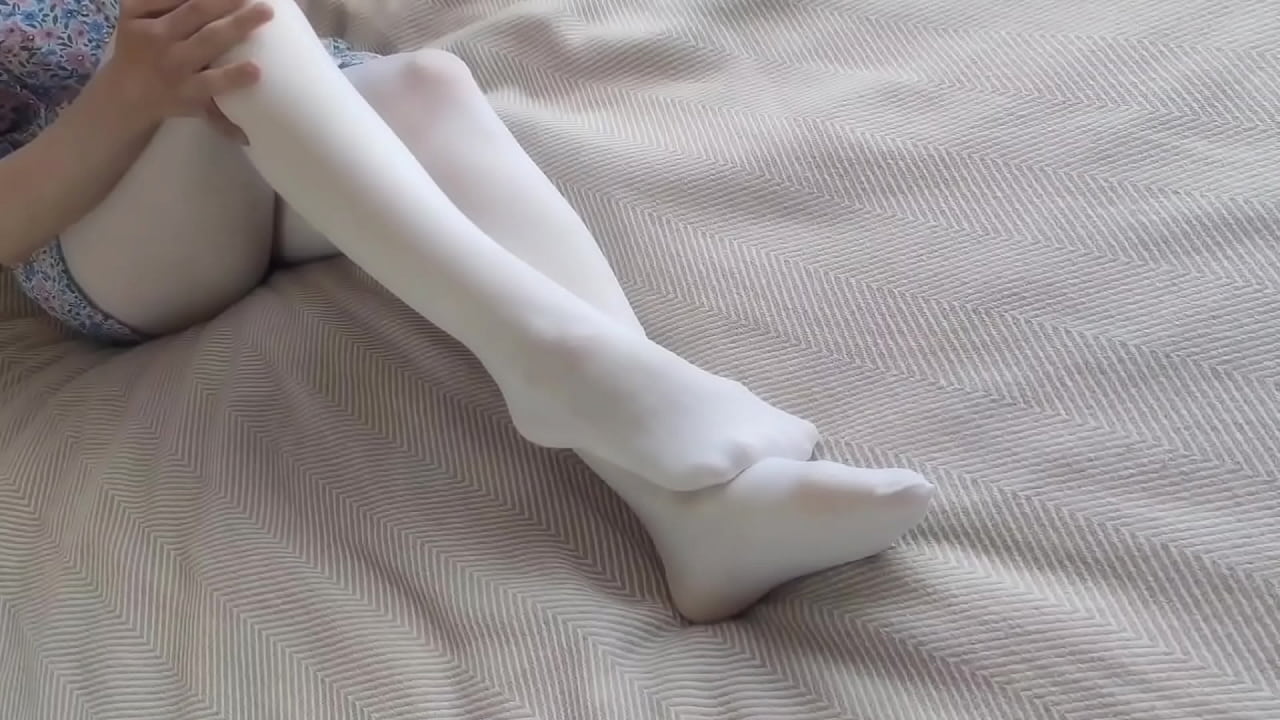 Footjob in White Pantyhose