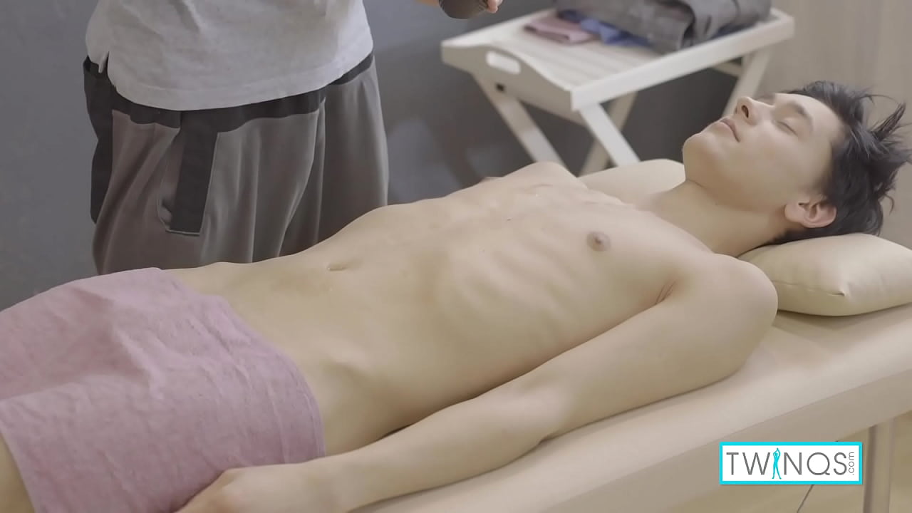 The handsome brunette Logan ass fucks Lucas really hard after a seduction game on the massage bed... watch this rainbow couple perform a wild anal fuck! Full Video at TwinQs Official website!