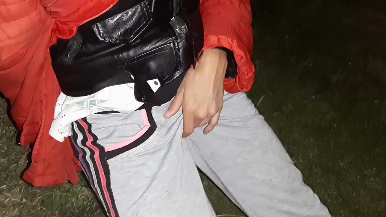 I jerk off in the park on a bench