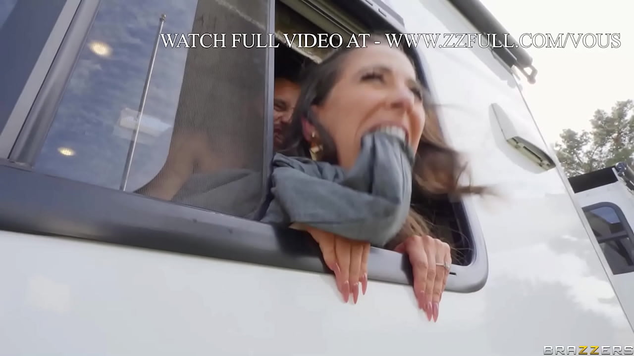 Step Family / Brazzers  / www.zzfull.com/vous