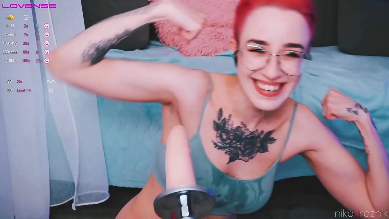 Fuckmachine webcam show