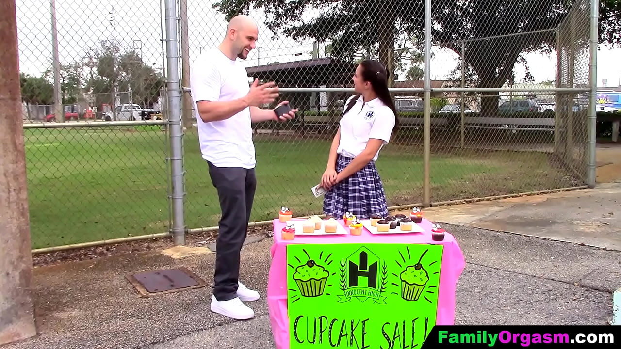 Cupcakes School Seller Teen Rammed by her Stepbrother