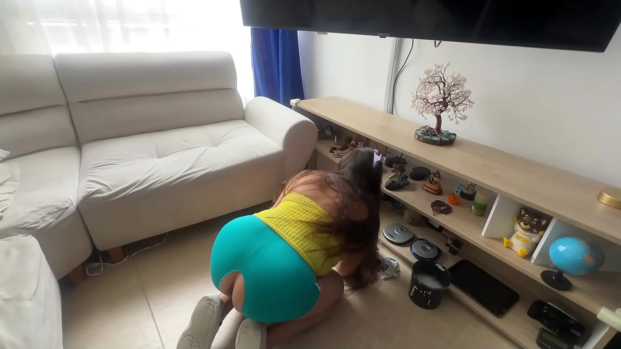 Mi Empleada Es Una Puta Exhibe Su Enorme Vagina Marcada En Shorts Usa BhaBhi Desi Sex XXX Usa American United States