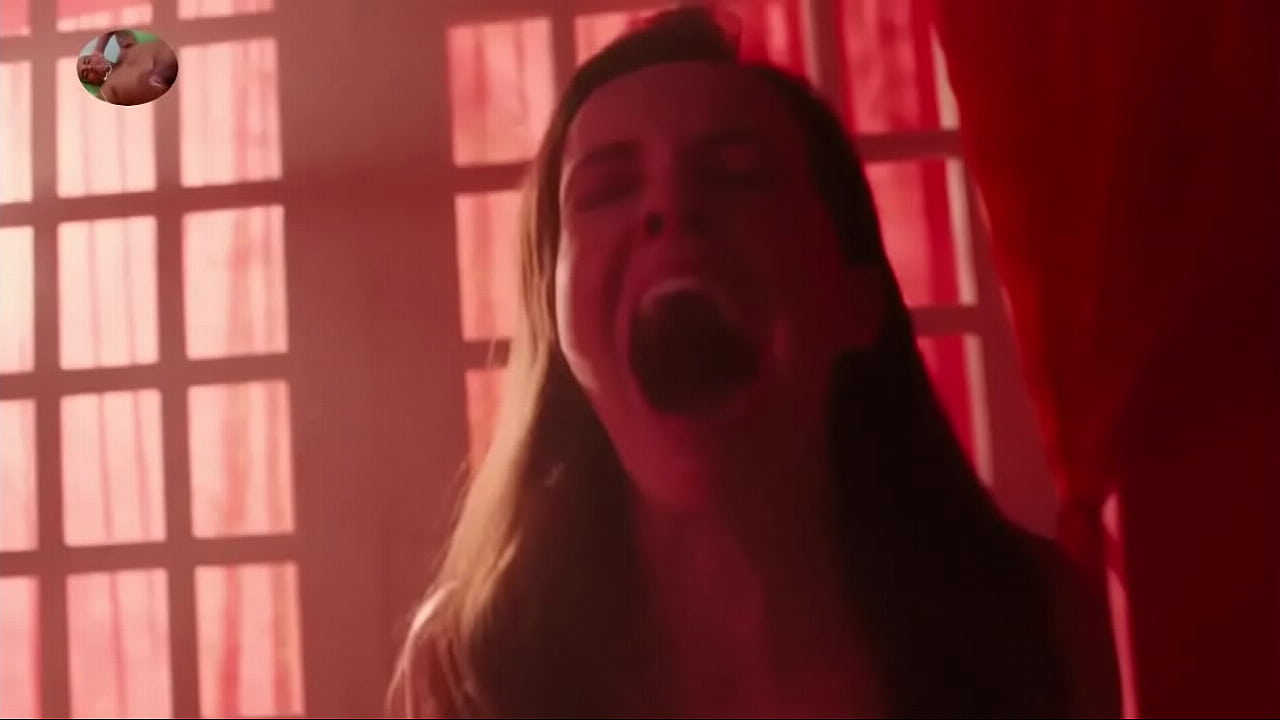 Comendo cuzinho da morena