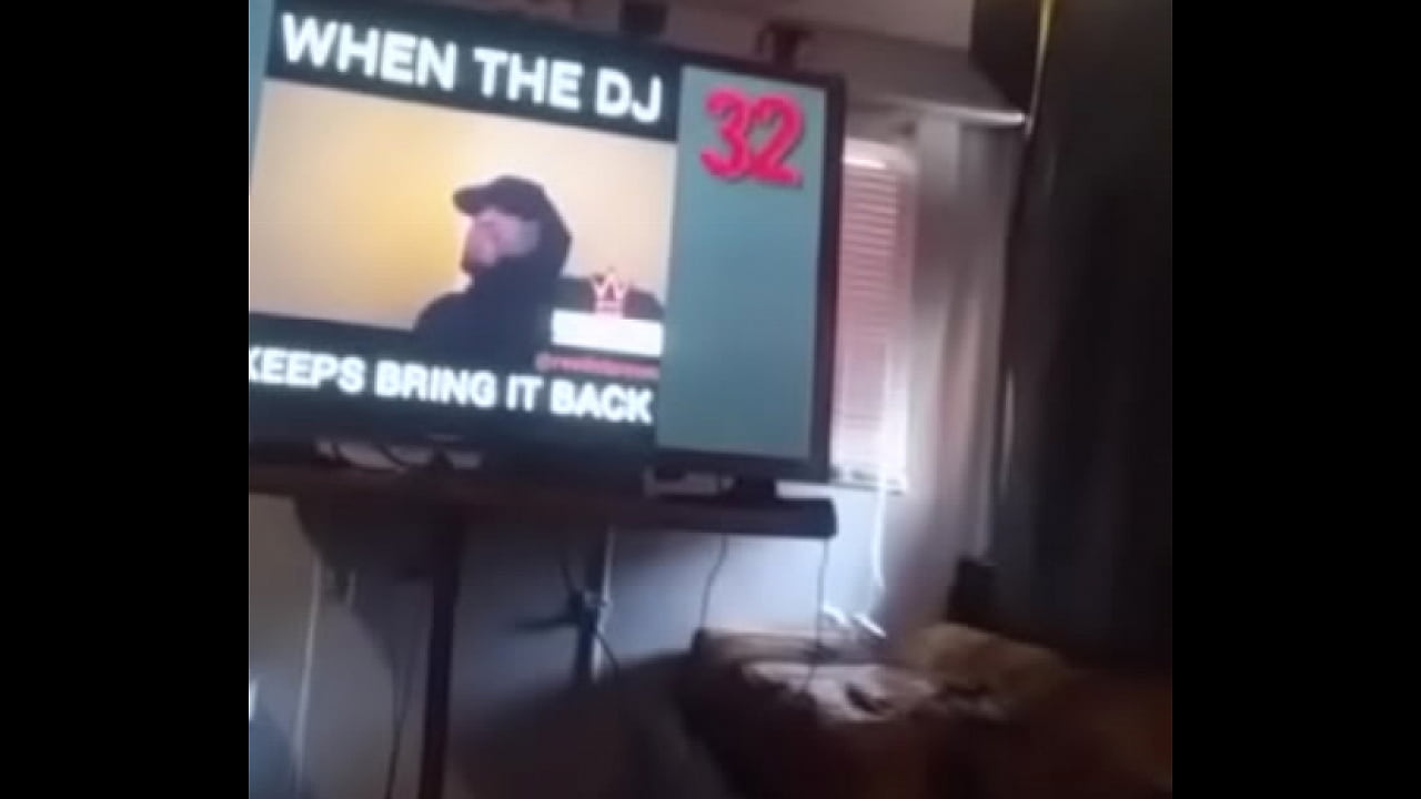 Horny Latina sucking cock