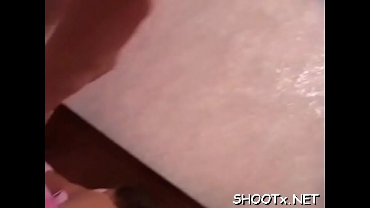 Sultry brunette Tanya enjoying oral