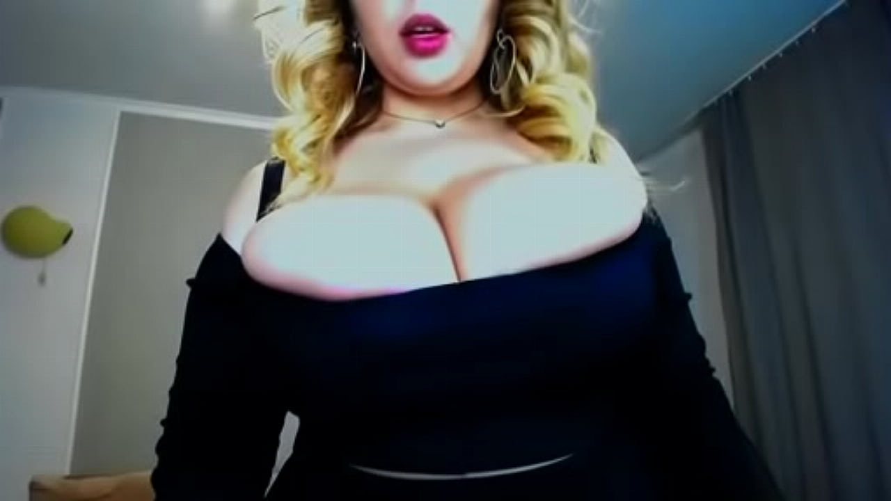 busty latina webcam