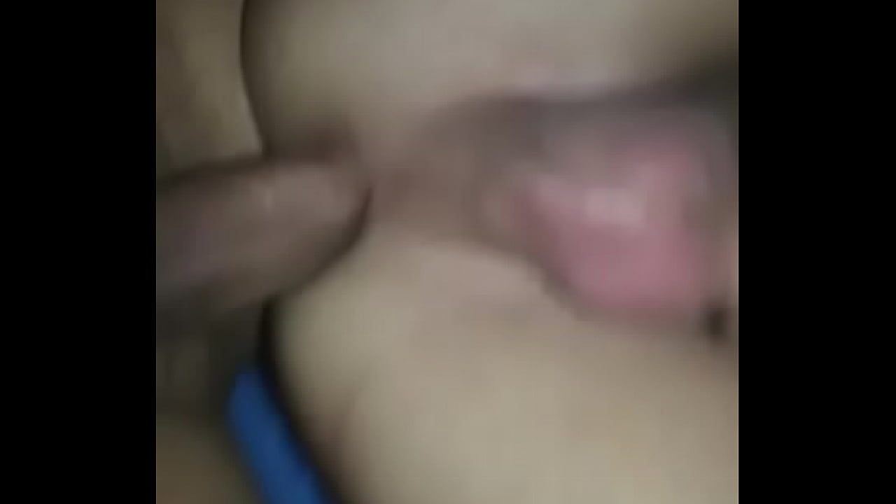 Enfiando a rola grossa no cuzinho gostoso do puto safado