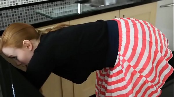 Downblouse redhwad pale skin saggy boobs searching for keys.voyeur