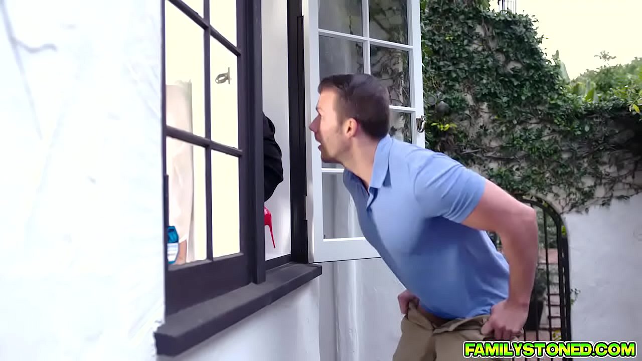 Stud pleasuring hot milf Crystal RUsh and makes her share their huge cocks