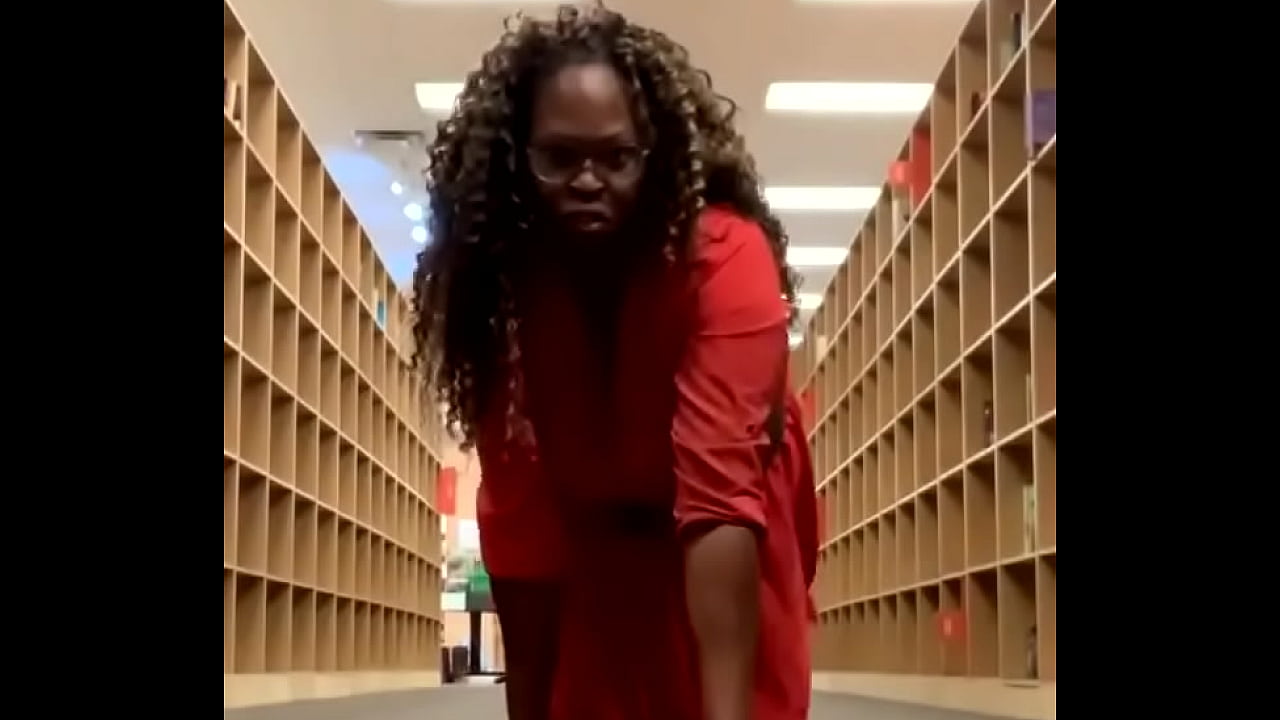 I&rsquo;M REALLY LIKE THIS IN PUBLIC!!!!