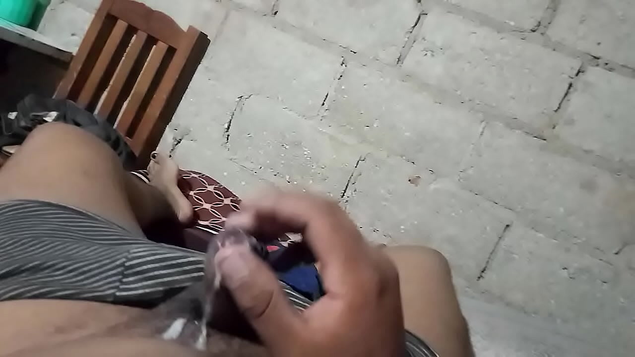 Gordito moreno pasivo entron se masturba rico