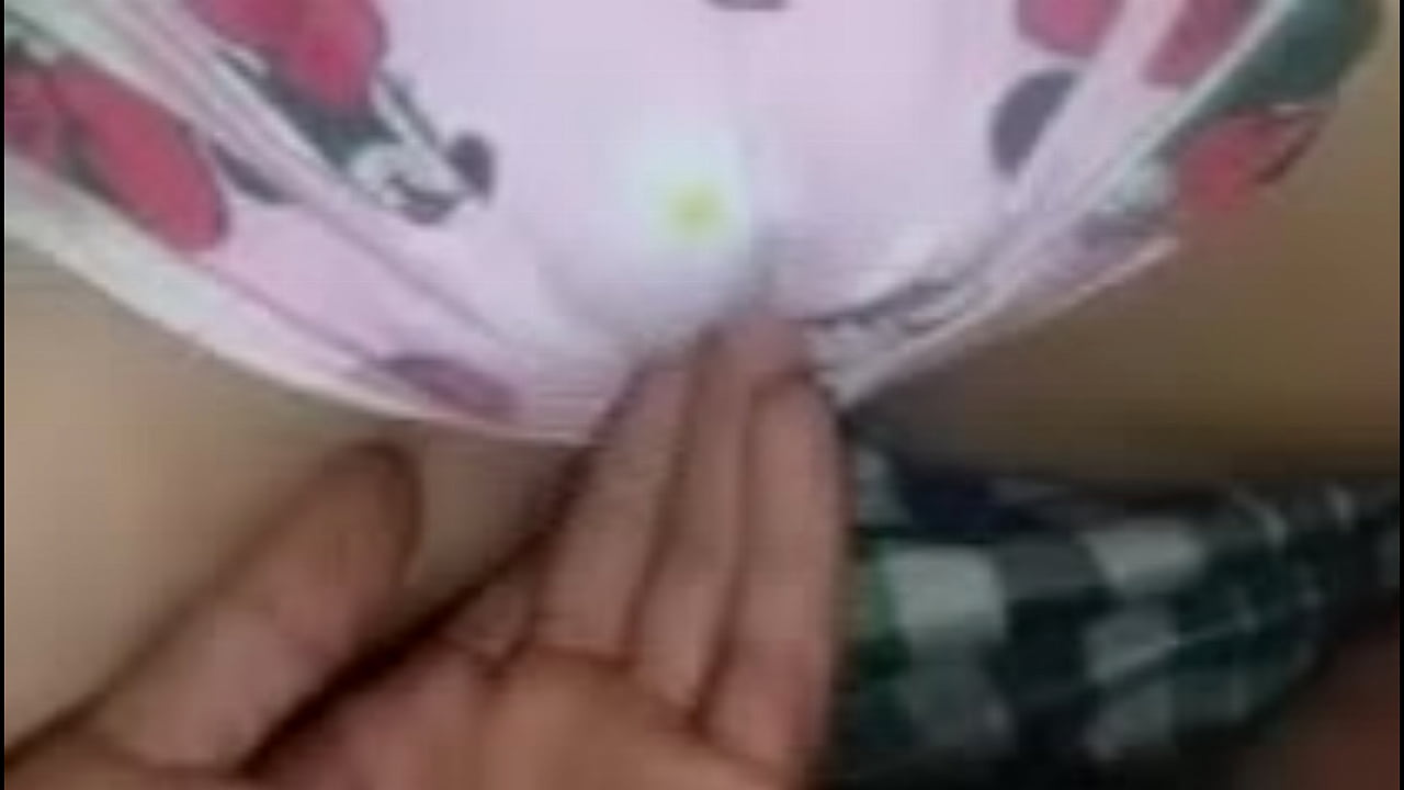 เย็ดหีสาวสวยไทยจนแตกในใส่รูหี