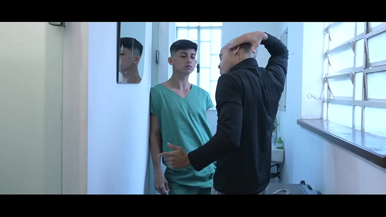 Dando para o paciente na clinica - Meninos Online