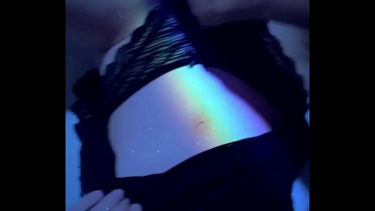 karısına saxo &ccedil;ektirip videoya alan t&uuml;rk koca