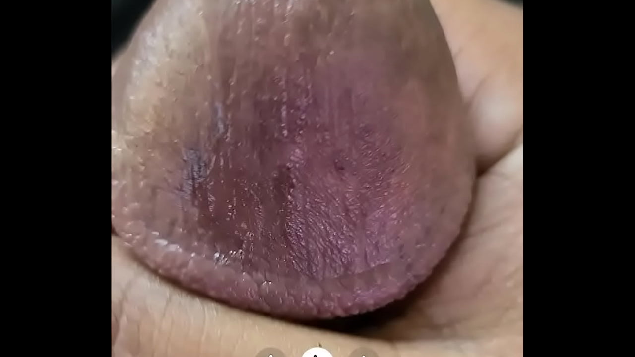 cumming to pantyhose shoeplay queen