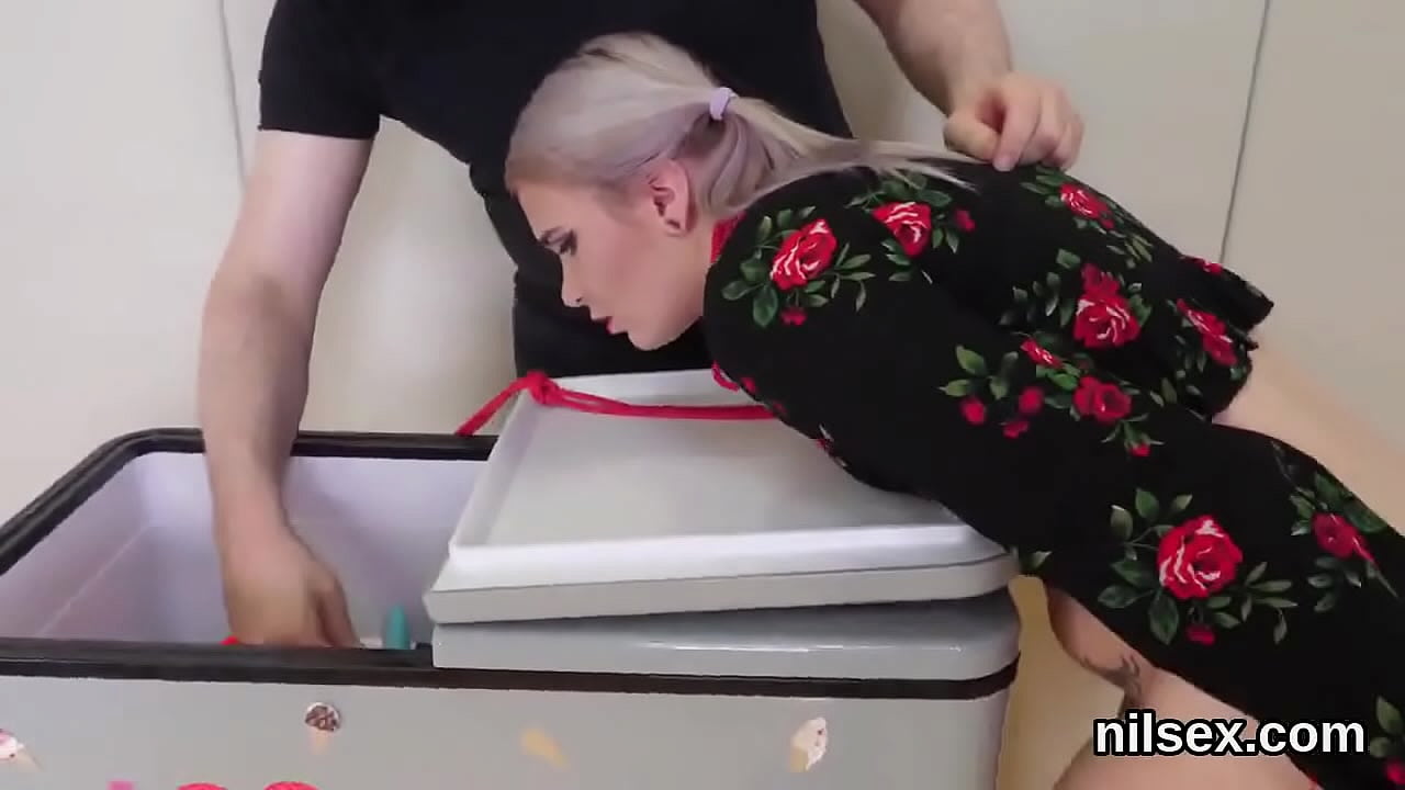 Crazy bitch gets her fuckholes stretched and intensely drilled