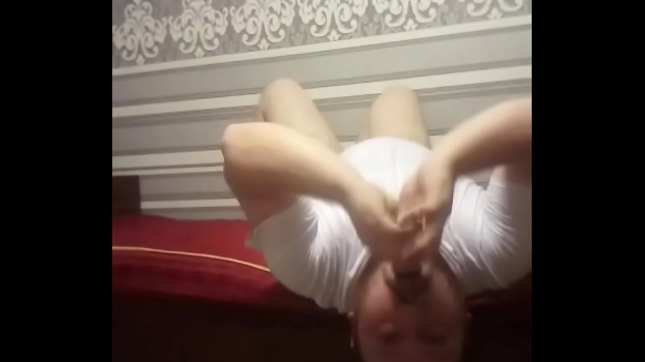 Лишь бы на моей работе никто не узнал что я грязная потная шлюха!