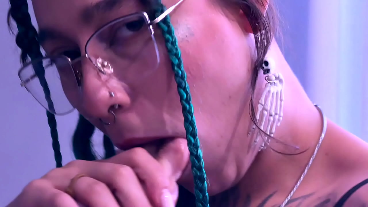 Promise You'll Make Me Cum By Licking My Feet