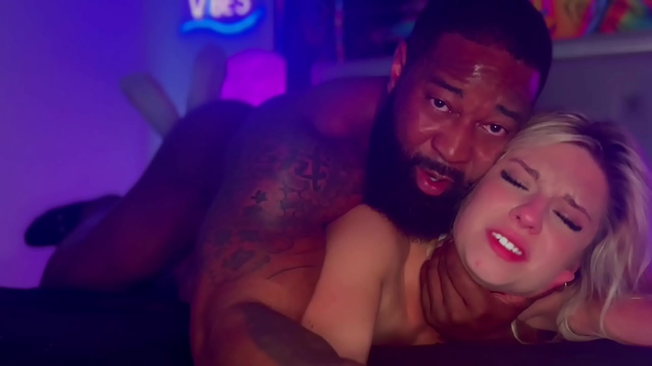 Breeding Hot Blonde Cheerleaderkait