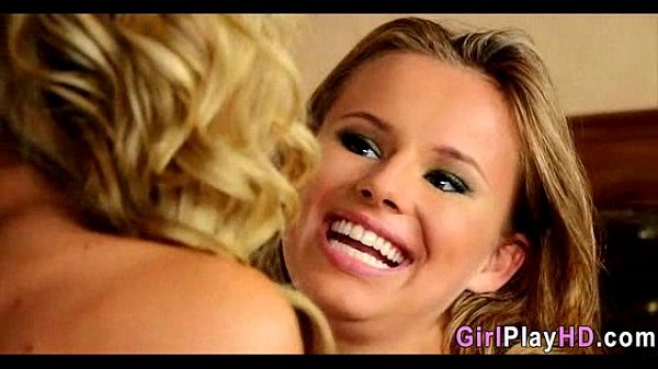 Girls who eat pussy 0547