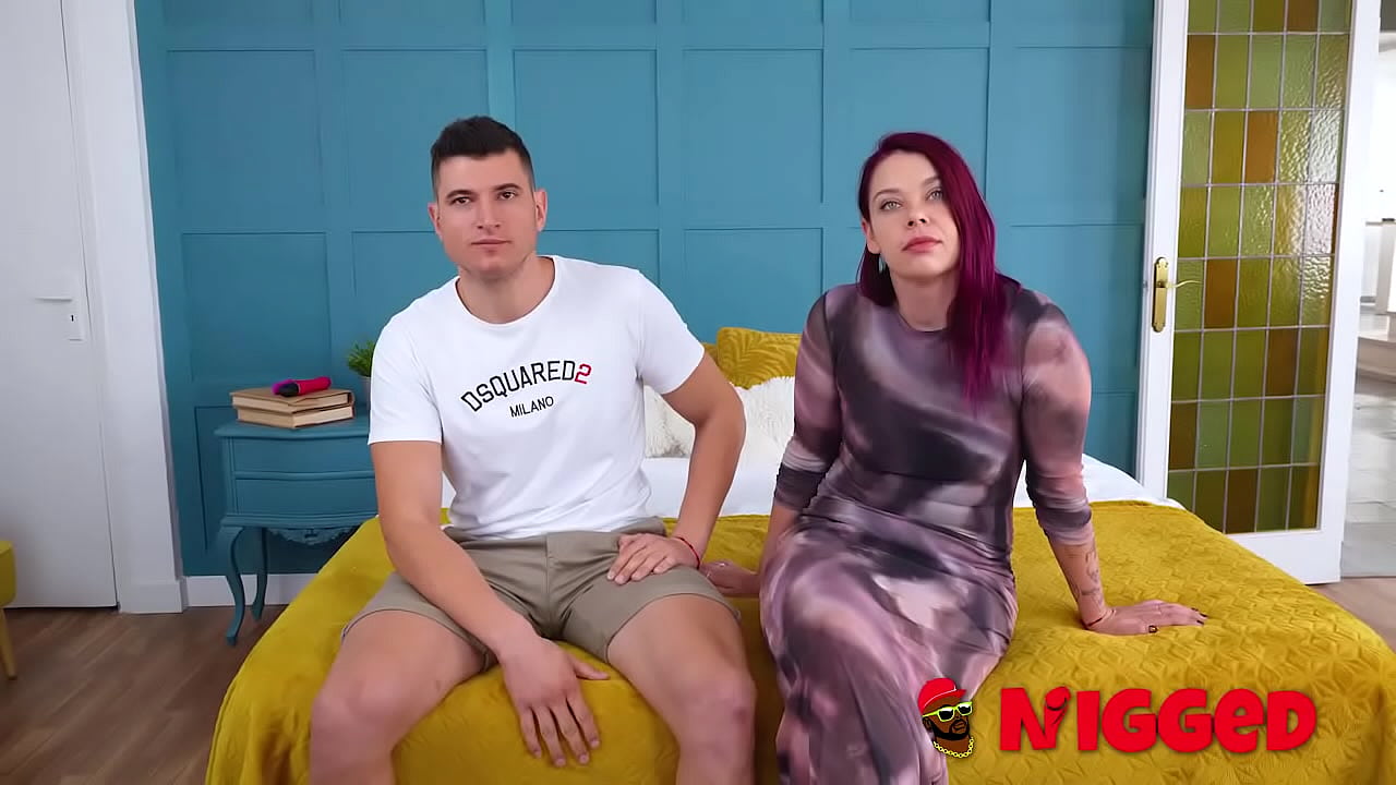 Please, FUCK MY GIRLFRIEND! Dude wants to see girlfriend Violeta Silvestre nailed by a BBC