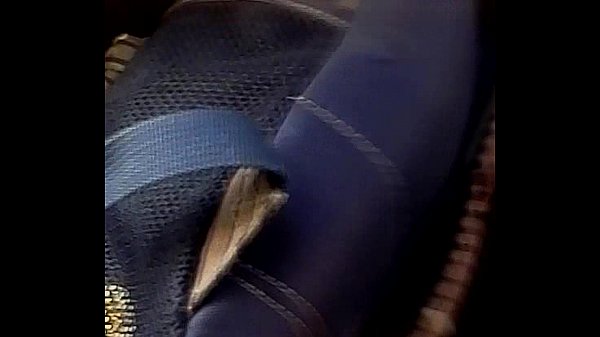 Me la corro y me vengo en p&uacute;blico, en el bus (micro)