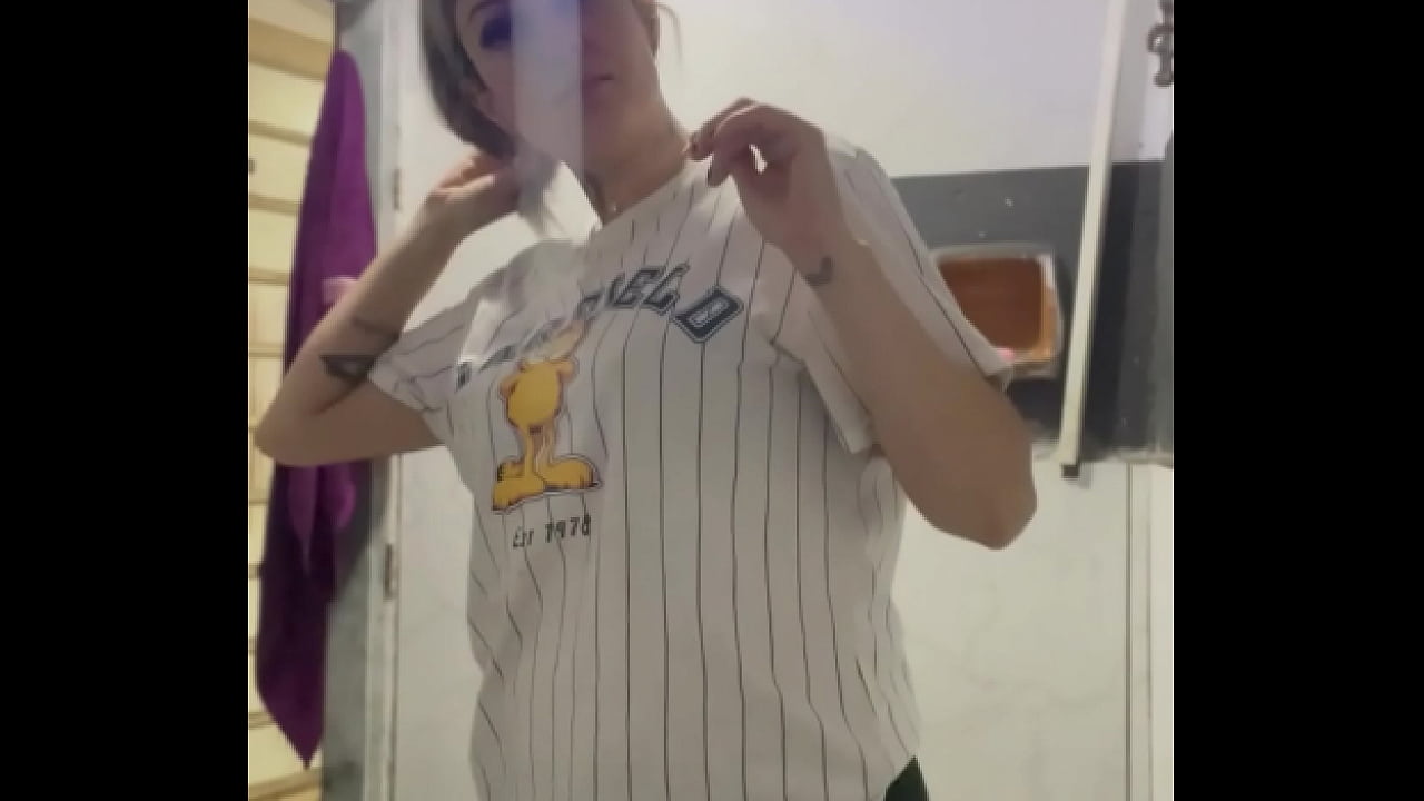 Fazendo chamada de v&iacute;deo pro meu vizinho enquanto o corno t&aacute; na sala vendo futebol!