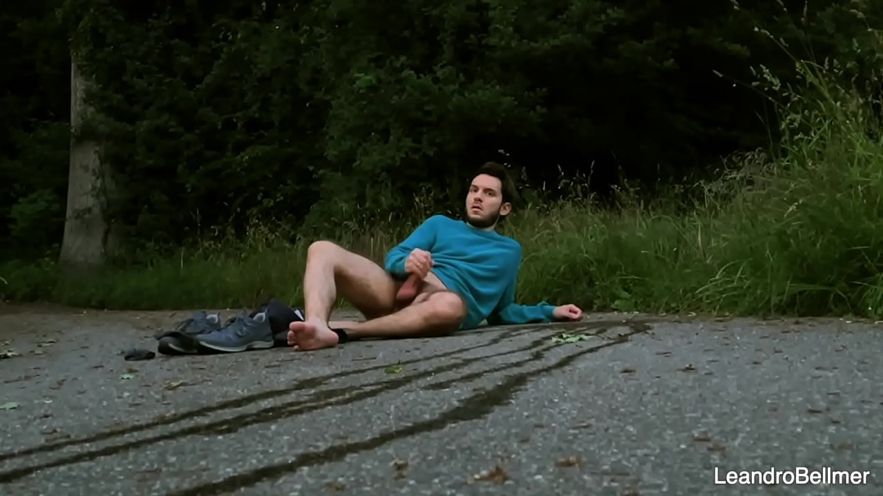 Caught taking a piss and jerking off outdoors - gay public exhibitionist