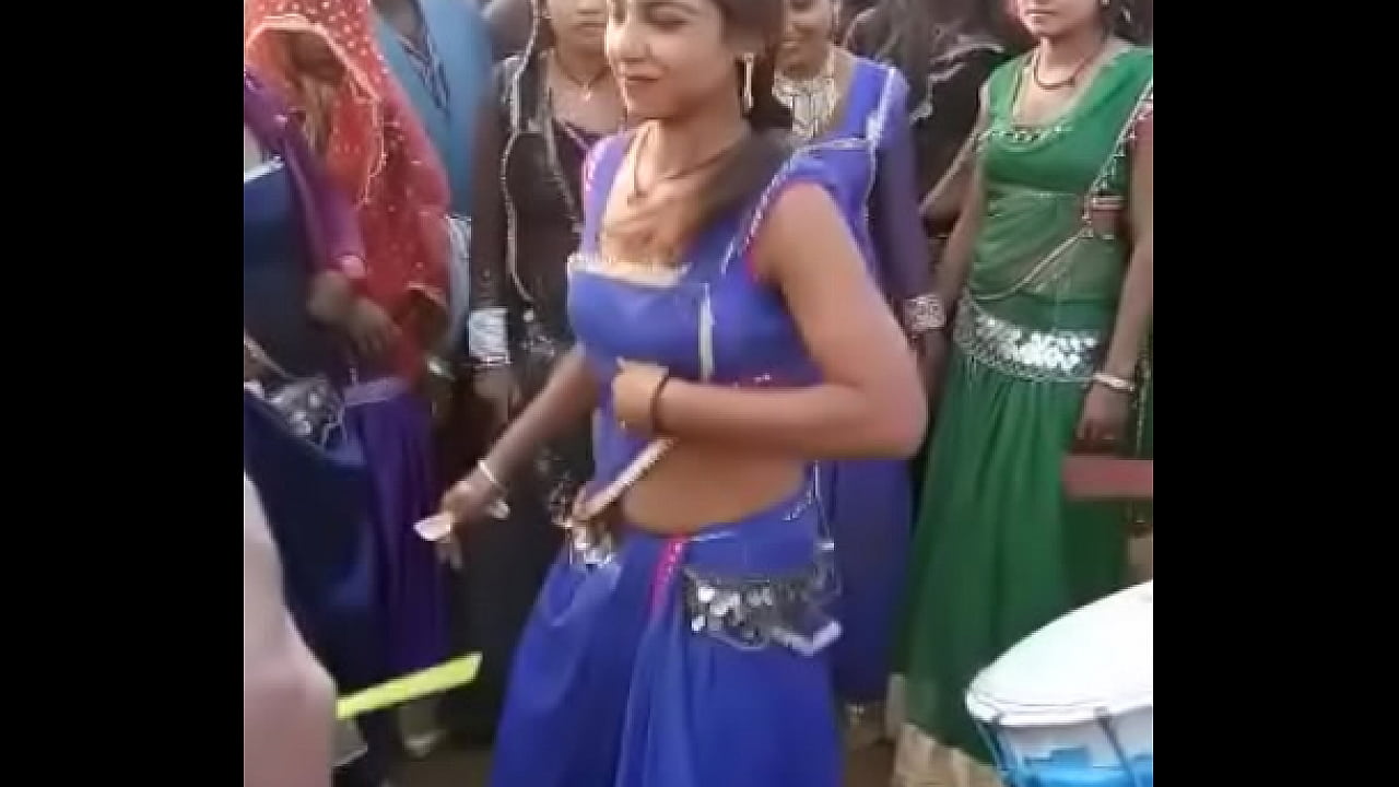 pelu dance by beautyful women