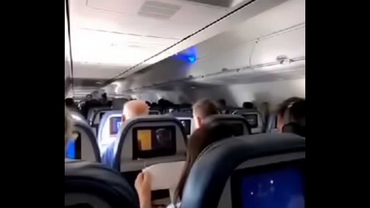 Siririca no avi&atilde;o