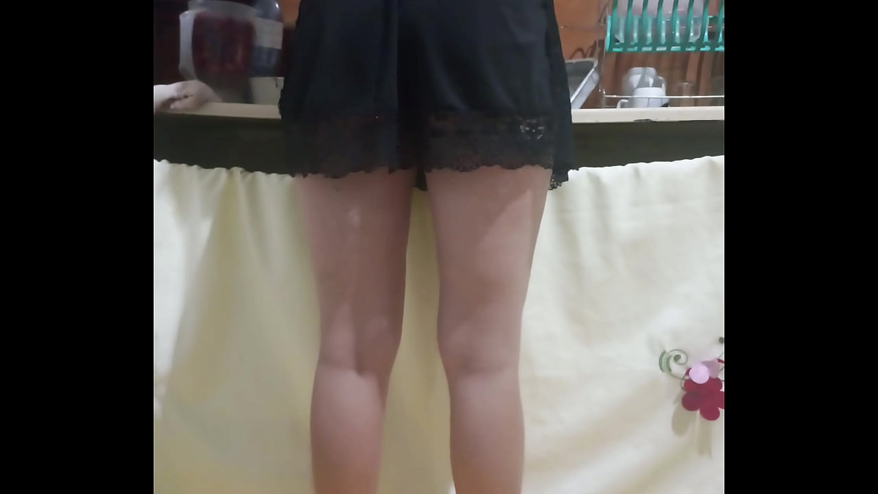 I hired this maid, she's hotter in person, those tight shorts are hot, I got excited