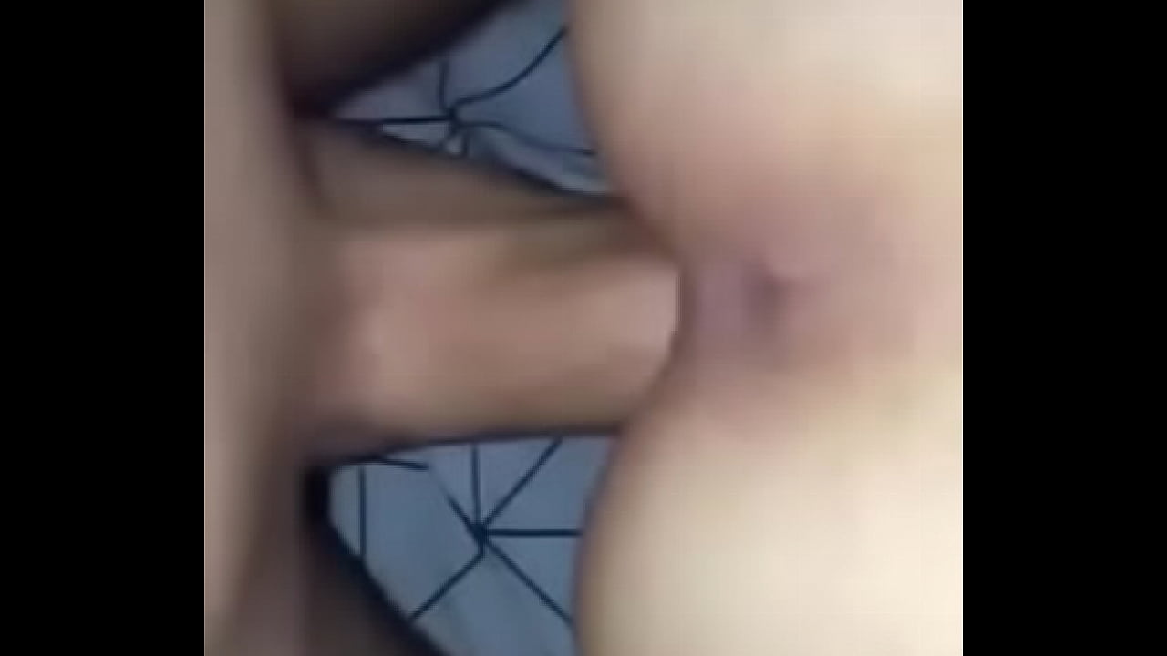 Gay jeune se fait d&eacute;foncer