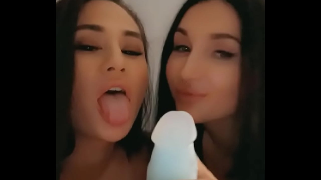 GIRLFRIENDS HAVE FUN WITH LESBIAN CARESSES