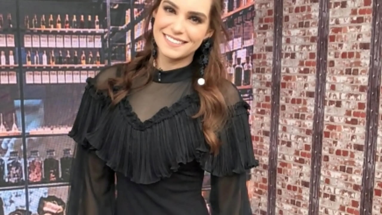 Tania rincon ricos pies conductora de venga la alegria