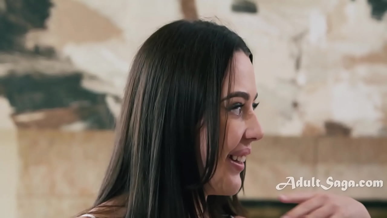 Straight Girl Ends Up Getting Eaten Out And Orgasming At Lesbian Singles Mixer - Lilly Bell, Charlotte Sins, Ella Reese