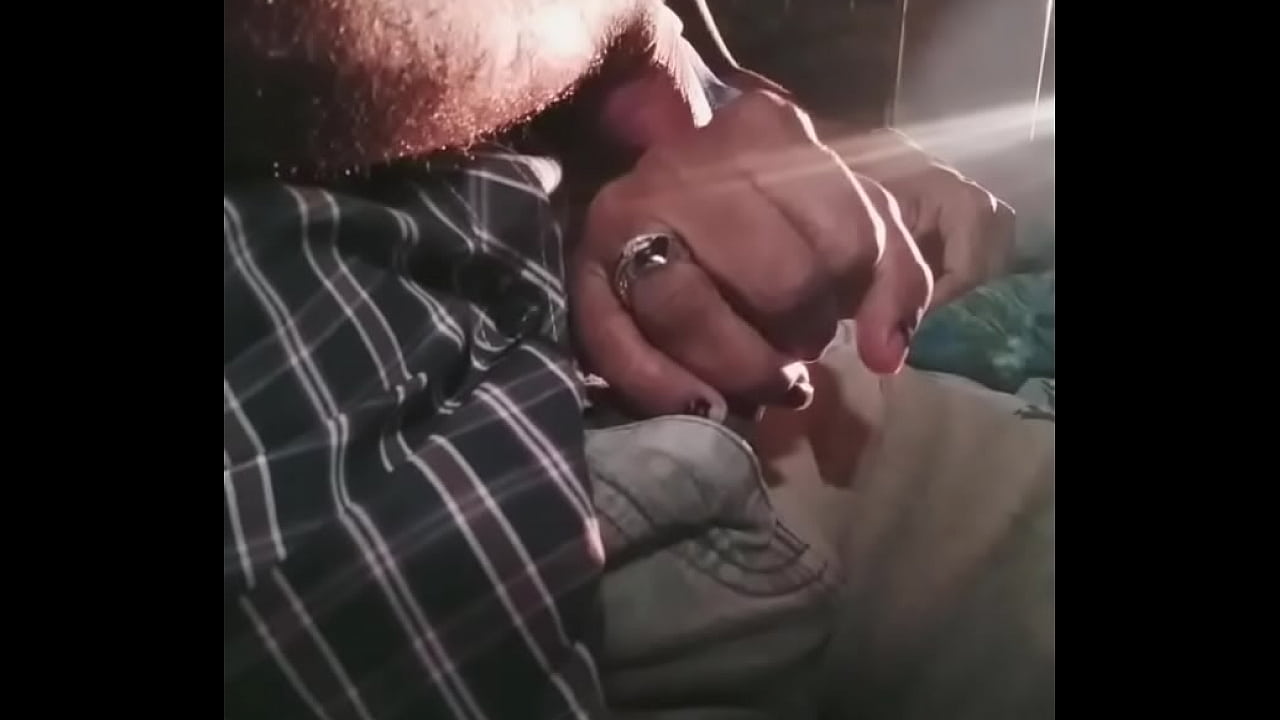 wife blowjob running bus