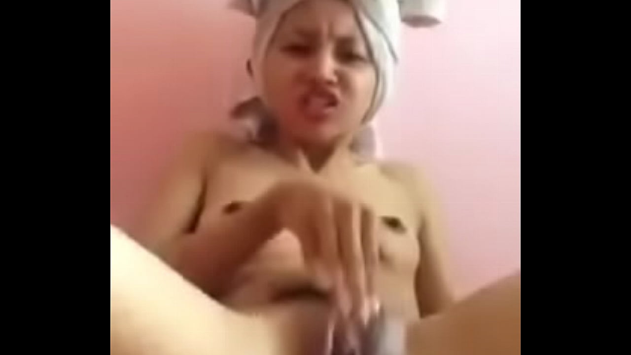 Pajiandose rico esta ni&ntilde;a(18 )