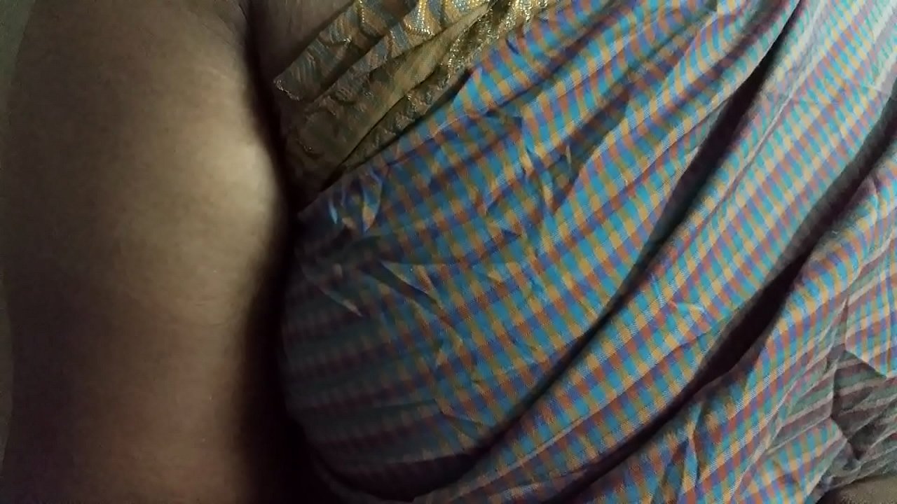 मेरा दोस्त आकर्षक मां