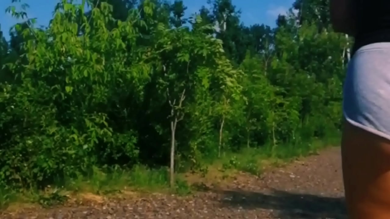 Sexy MILF Facesitting