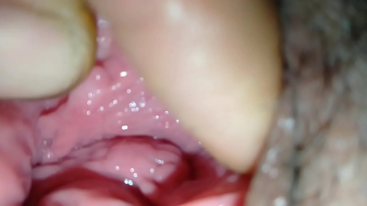 เอานิ้วแหย่รูแตดสาวไทยหีเธอสวยน่าเลียมากหีขาวแตดเนียน