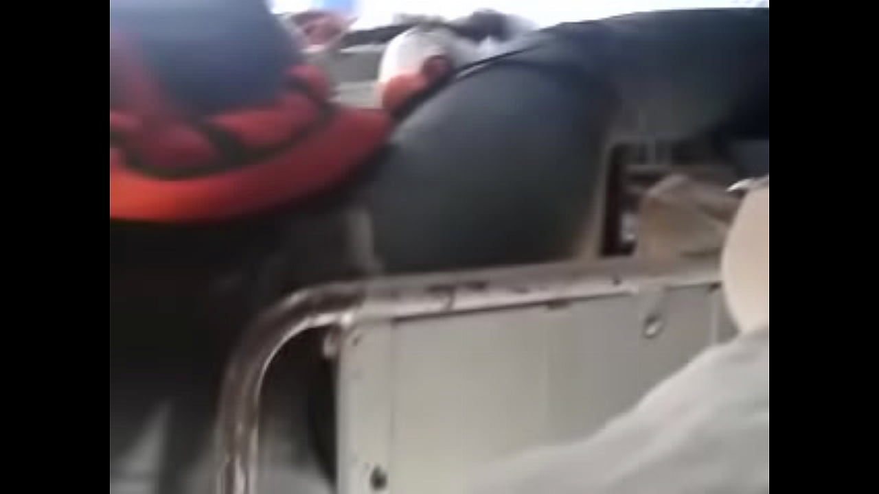 Chavo sexy en el cami&oacute;n